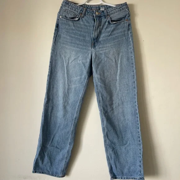 H&M Light Blue High Rise Jeans - Picture 1 of 5